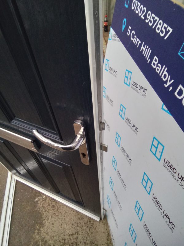 Used dark blue Composite front door 935mm x 1970mm C8D52 - Image 3