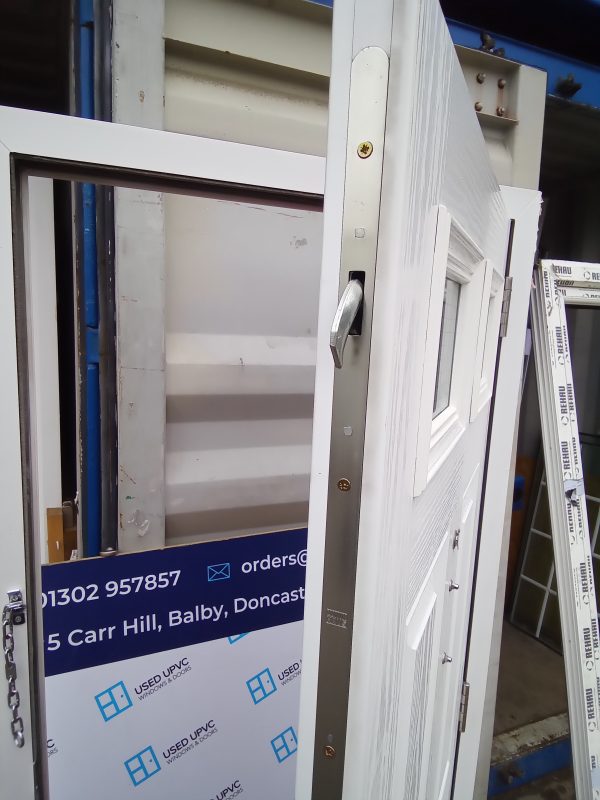 Used red composite front door 900mm x 1965mm C8D55 - Image 3