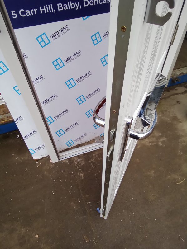 Used red composite front door 900mm x 1965mm C8D55 - Image 2