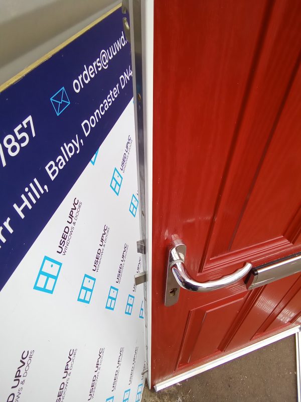 Used red composite front door 890mm x 1970mm C3D7 - Image 3