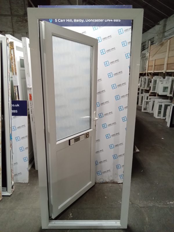Used White Upvc Front Door 890mm x 2060mm 0354 - Image 6
