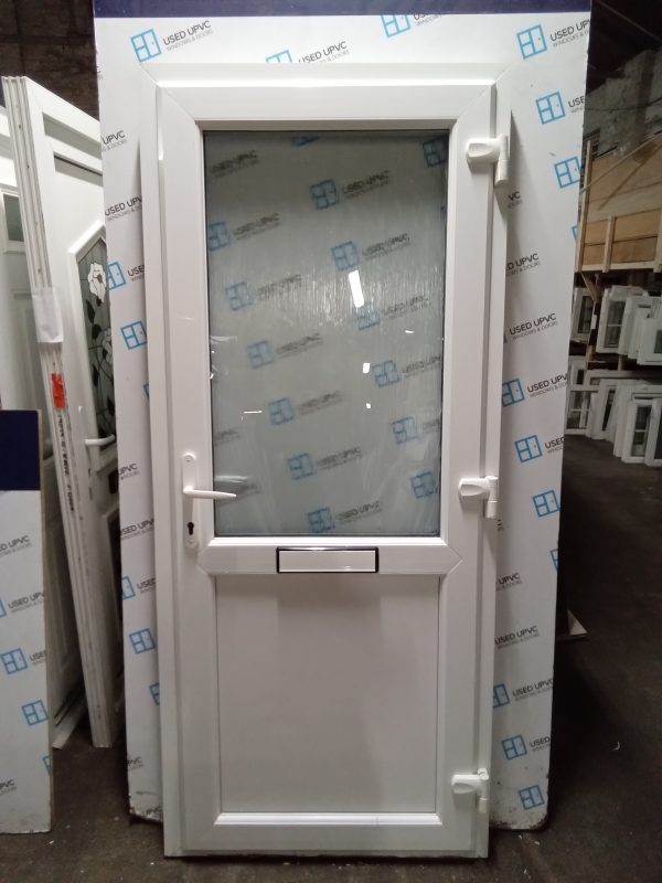 Used White Upvc Front Door 890mm x 2060mm 0354 - Image 2