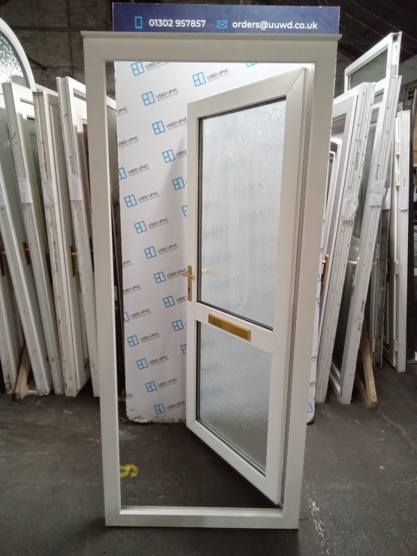 Used White Upvc Front Door 890mm x 2040mm 0695 - Image 6