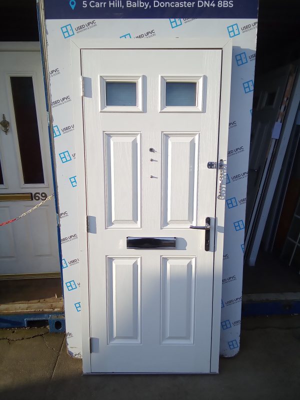 Used red composite front fire door 895mm x 2070mm C1D26 - Image 2