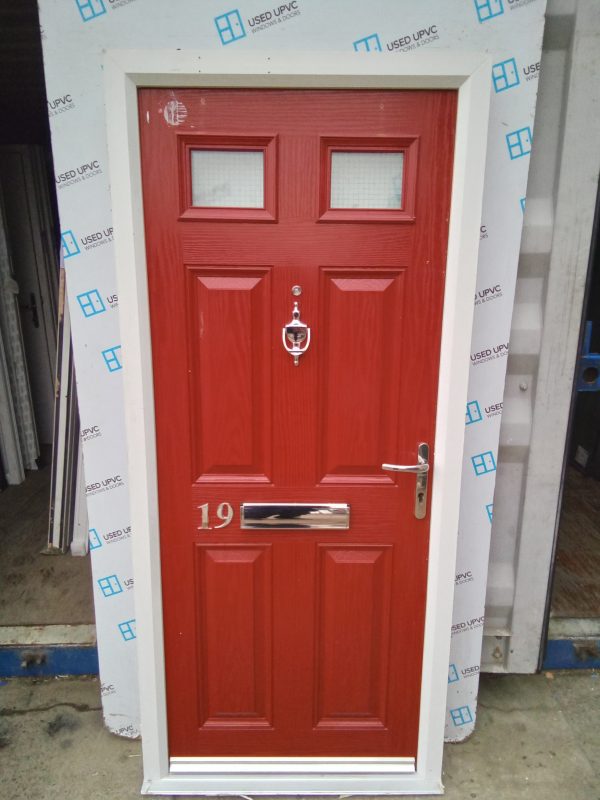 Uses red composite front fire door 895mm x 2000mm C1D19