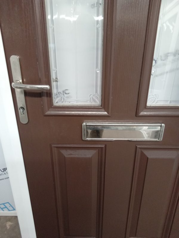 Used Brown Composite Front Door 920mm x 2060mm 0025 - Image 4