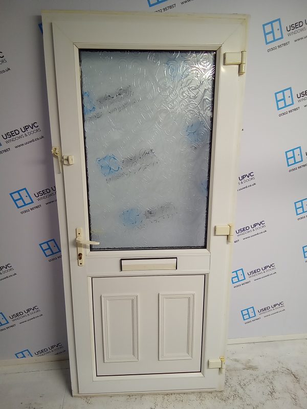 Used White Upvc Front Door 905mm x 2030mm 0186 - Image 2