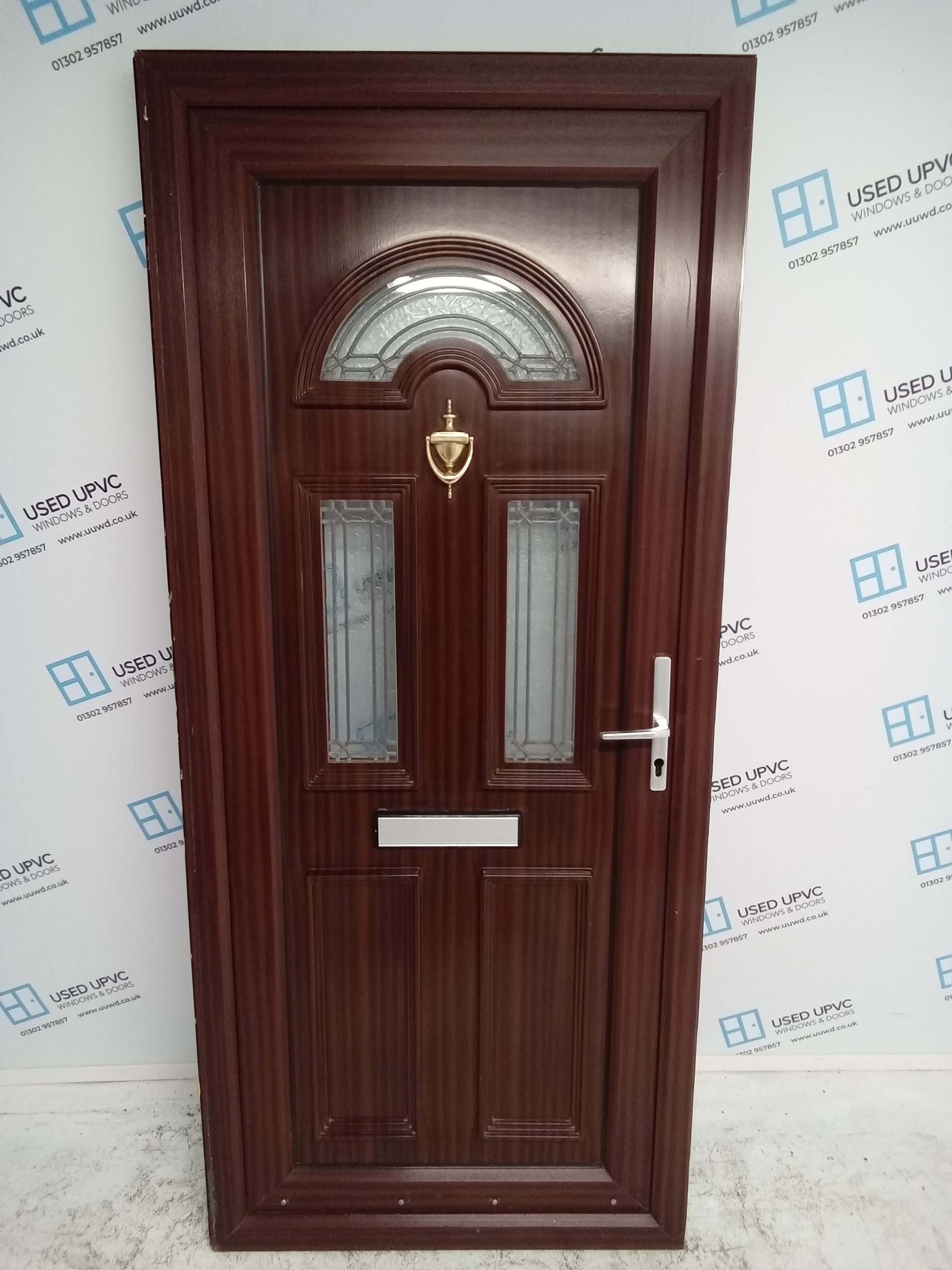 Used Woodgrain Upvc Front Door 900mm x 2050mm 0204 | Used UPVC Windows ...