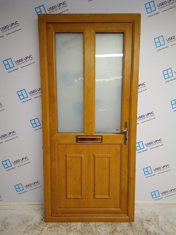 Used Irish Oak Upvc Front Door 945mm x 2065mm 0434