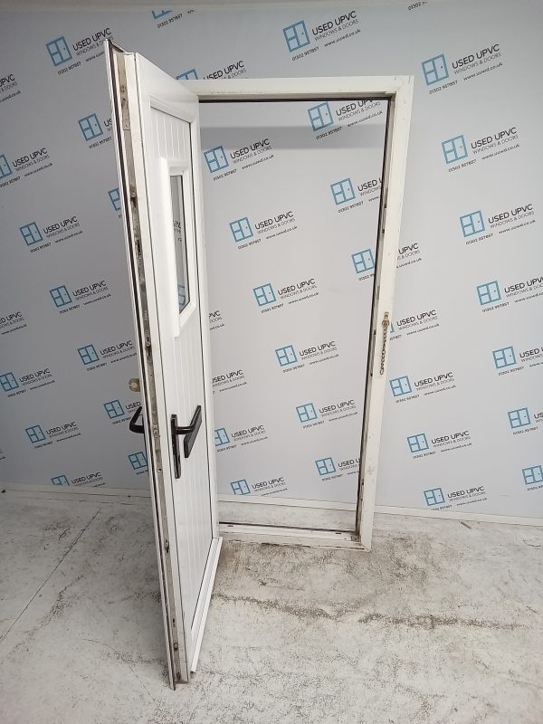 Used White Upvc Front Door 860mm x 2035mm (reduce to 840mm) 0105 - Image 3