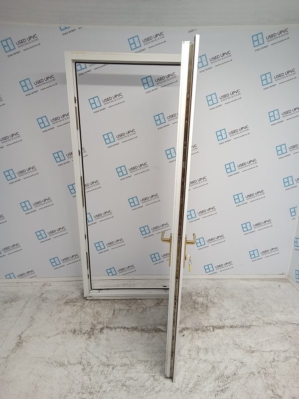 Used White Upvc Front Door 925mm x 2110mm 0537 - Image 3