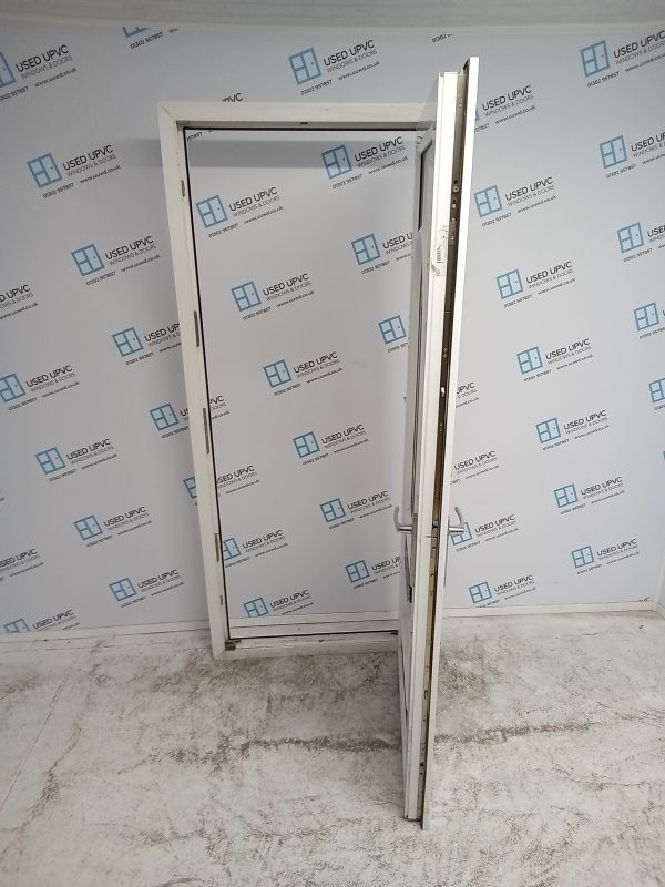 Used White Upvc Front Door 885mm x 2100mm 0560 - Image 3