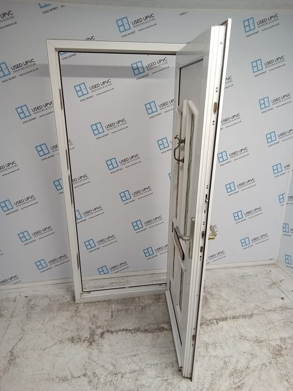 Used White Upvc Front Door 940mm x 2075mm (reduce to 910mm) 0474 - Image 3