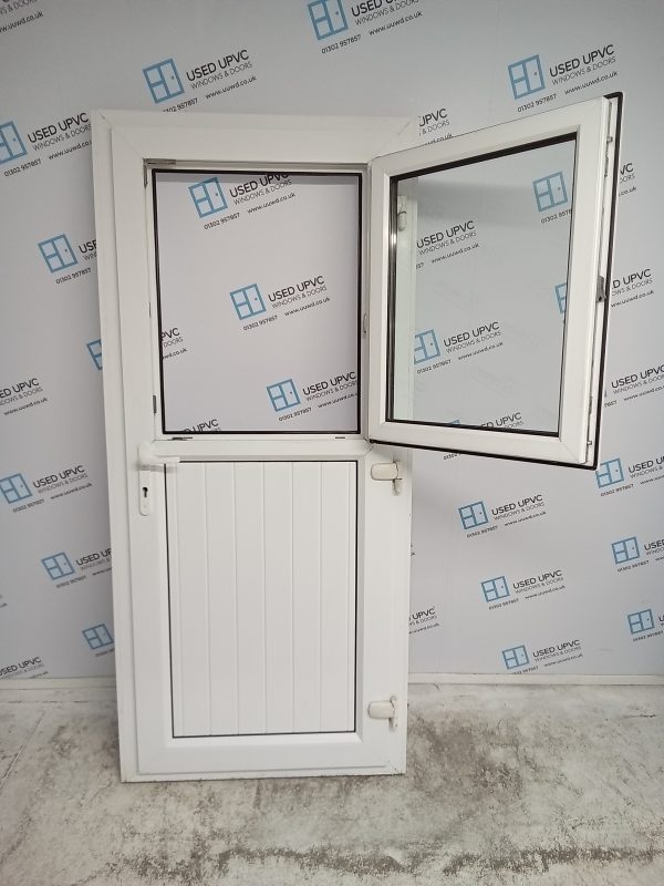 Used White Upvc Stable Back Door 930mm x 2055mm (reduce to 900mm) 0352 - Image 7