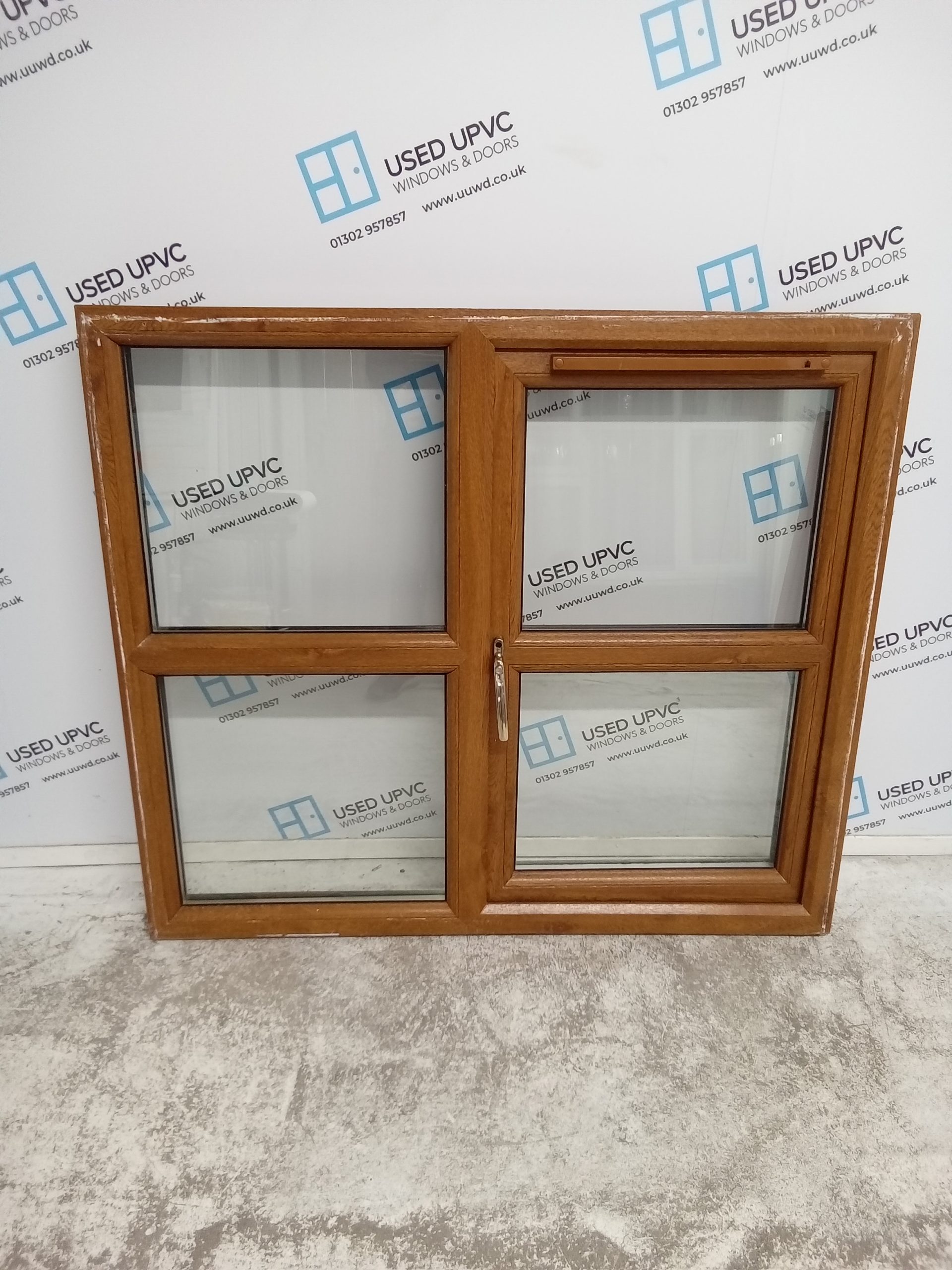 Used Oak Upvc Window 1180mm x 1025mm LW0028 | Used UPVC Windows & Doors