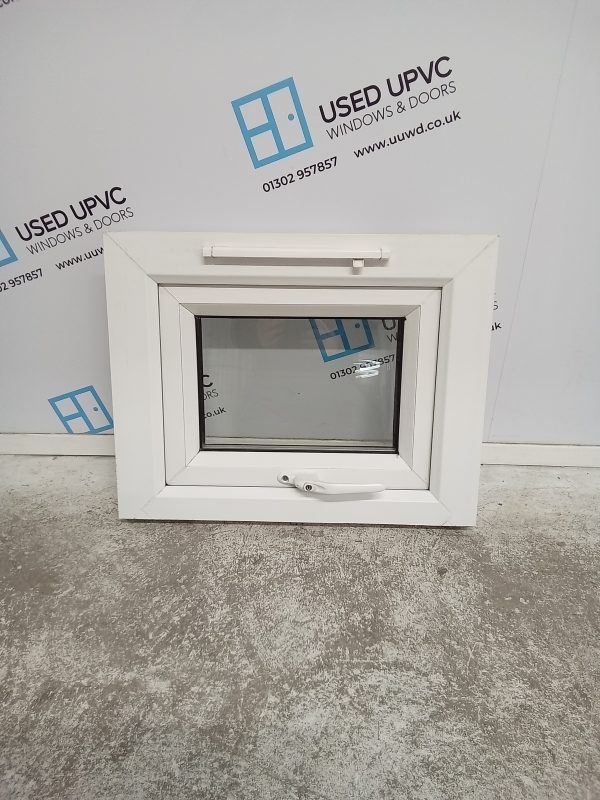 Used White Upvc Window 560mm x 440mm W0344 - Image 2