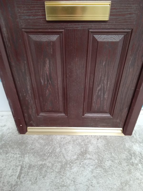 Used Rosewood Composite Front Door 910mm x 2030mm 0232 - Image 4