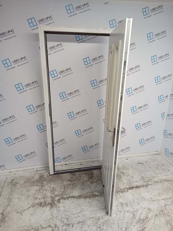 Used White Composite Back Door 920mm x 2035mm 0784 - Image 3