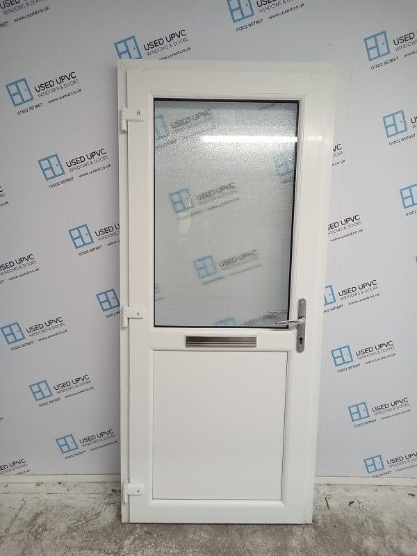 Used White Upvc Front Door 900mm x 2070mm 0805 - Image 2
