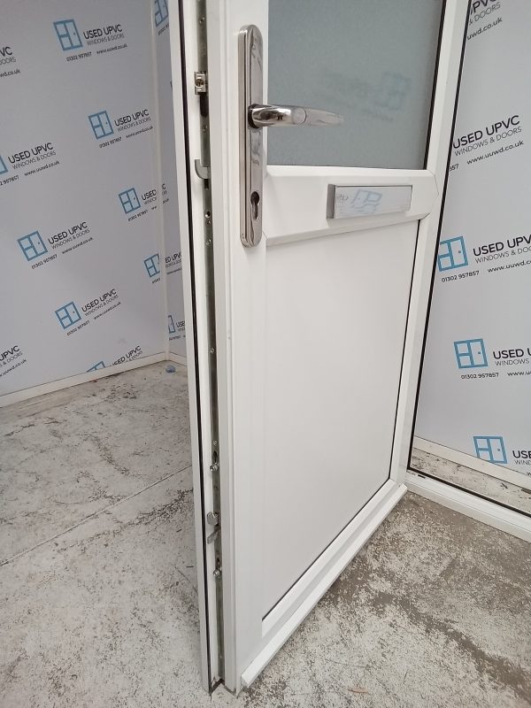 Used White Upvc Front Door 900mm x 2070mm 0805 - Image 5