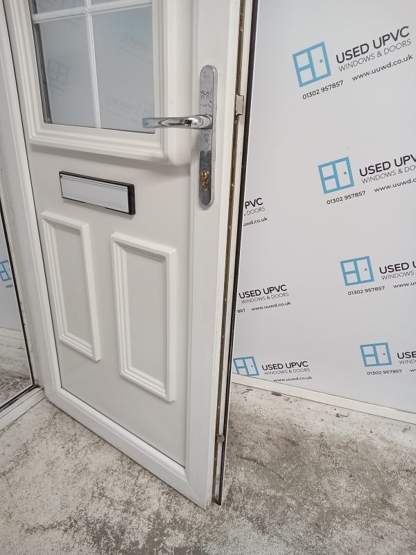 Used White Upvc Front Door 890mm x 2070mm 0114 - Image 5