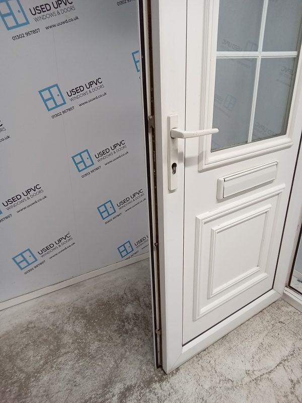 Used White Upvc Front Door 890mm x 2080mm 0206 - Image 5