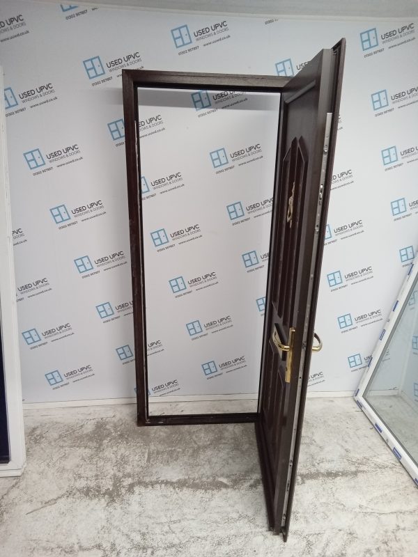 Used Rosewood Upvc Front Door 880mm x 2060mm 0808 - Image 3