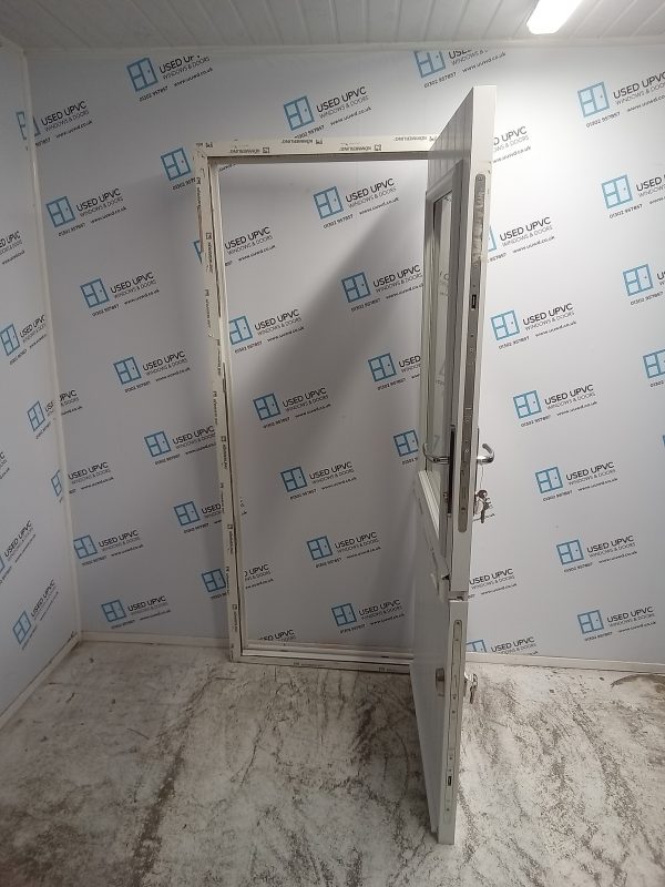 Brand New White Composite Barn Door 890mm x 2070mm ND37 - Image 3