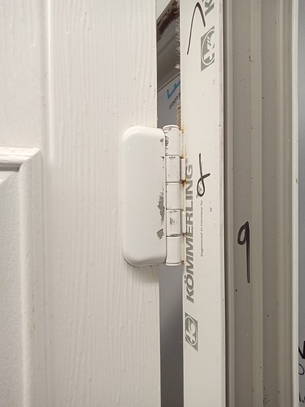 Brand New White Composite Barn Door 890mm x 2070mm ND37 - Image 7