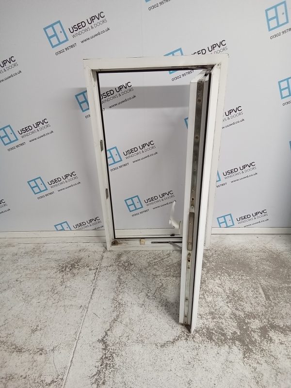 Used White Upvc Window 615mm x 1035mm W0138 - Image 3
