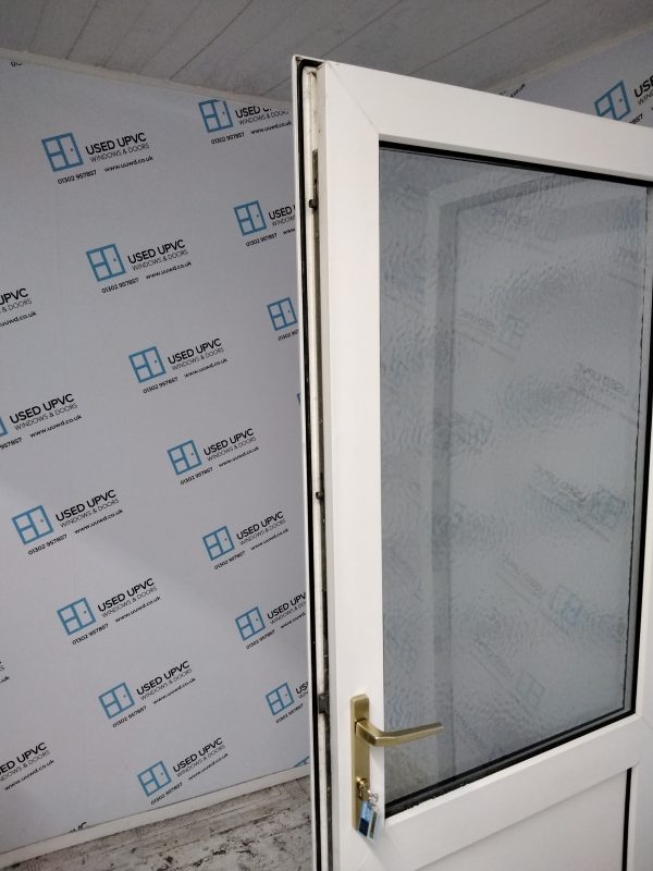 Used White Upvc Back Door 905mm x 2065mm 0036 - Image 4