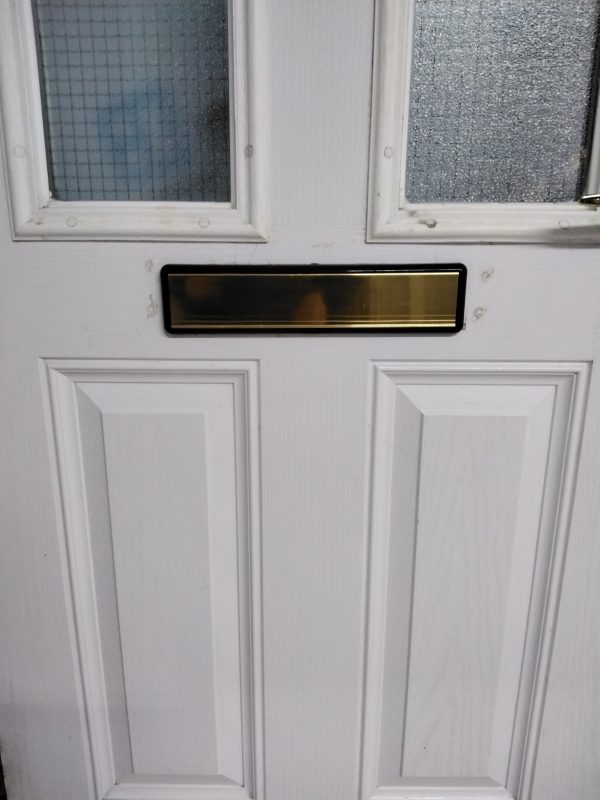 Used White Composite Front Door 880mm x 2080mm 0069 - Image 6