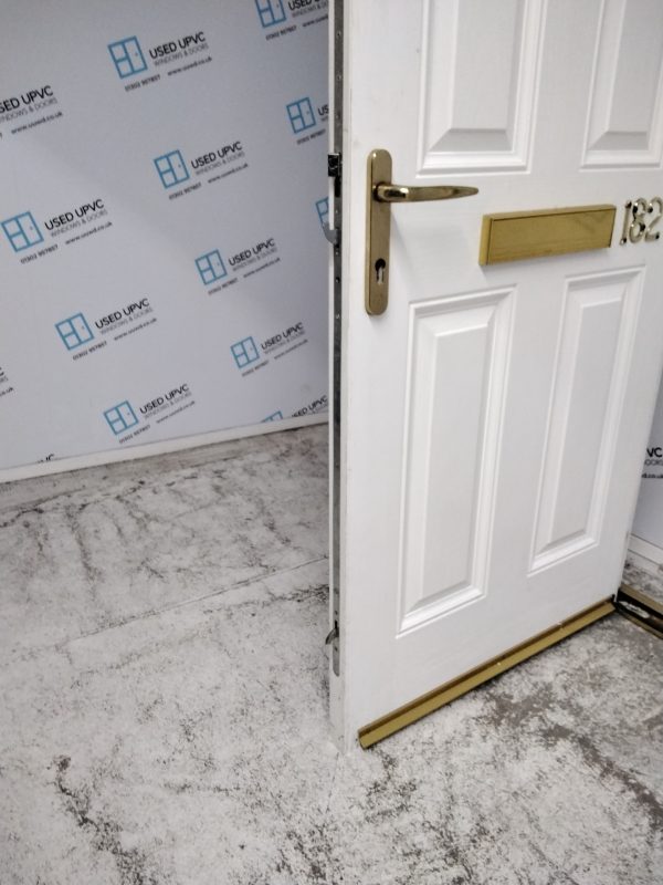 Used White Composite Front Door 880mm x 2070mm 0096 - Image 5