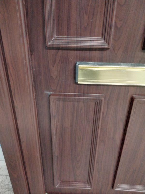 Used Rosewood Upvc Front Door 910mm x 2045mm 0099 - Image 7