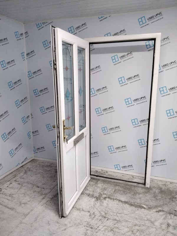 Used White Upvc Front Door 955mm x 2040mm 0102 - Image 3