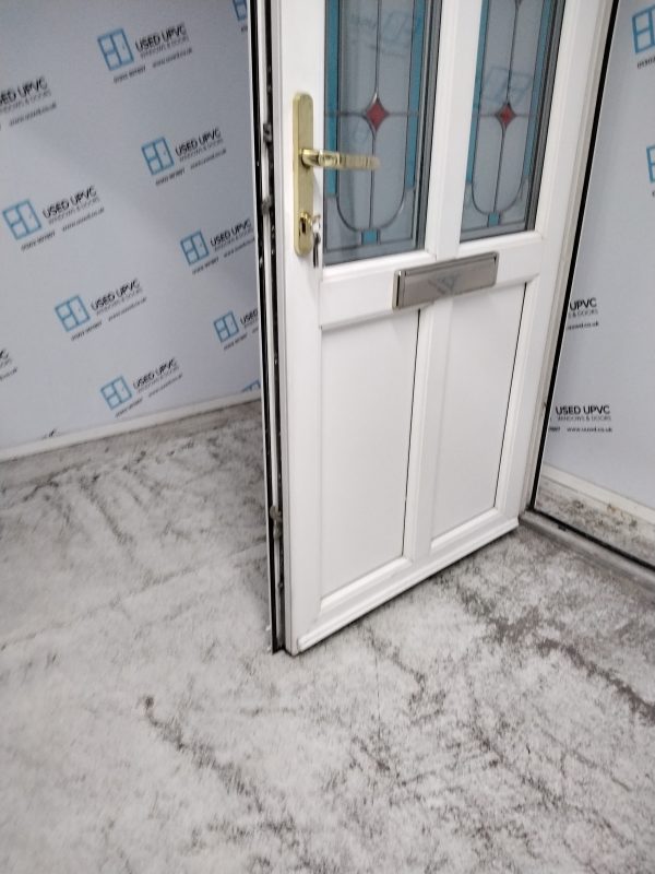 Used White Upvc Front Door 955mm x 2040mm 0102 - Image 5