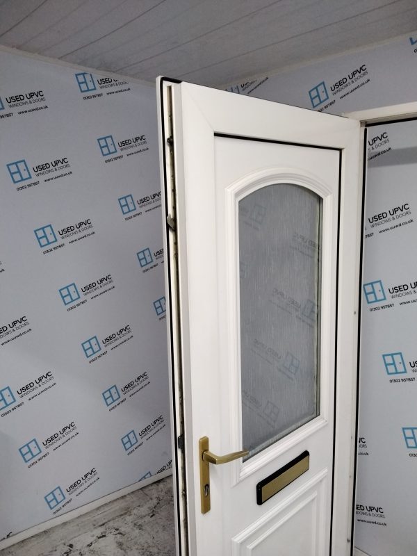 Used White Upvc Front Door 920mm x 2030mm 0137 - Image 4