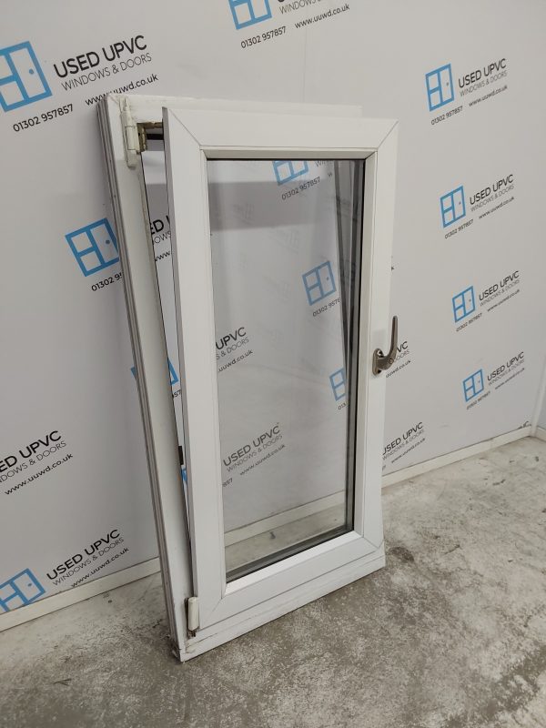 Used White Upvc Tilt And Turn Window 600mm x 1180mm W0123 - Image 5