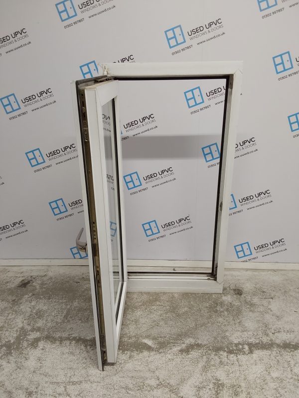 Used White Upvc Tilt And Turn Window 600mm x 1180mm W0123 - Image 6
