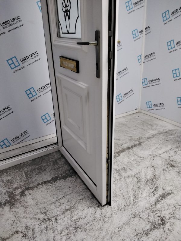 Used White Upvc Front Door 910mm x 2040mm 0149 - Image 5