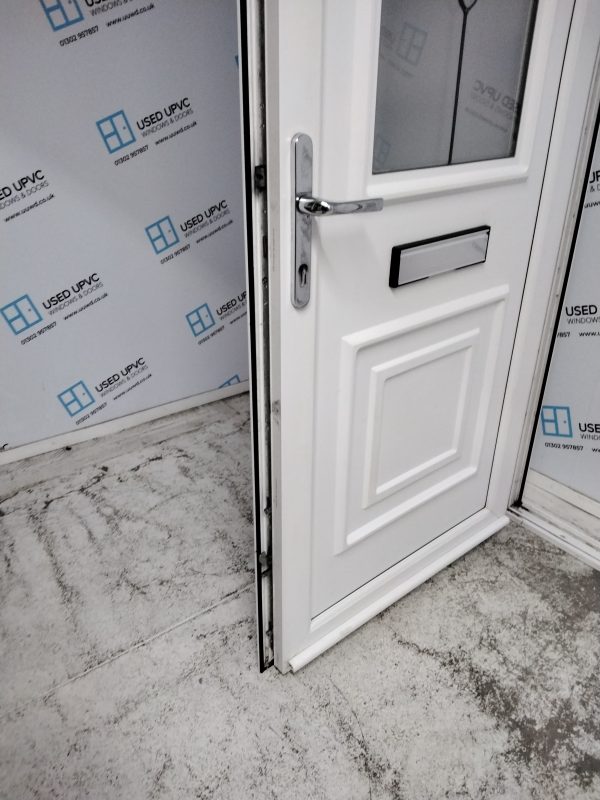 Used White Upvc Front Door 930mm x 2060mm 0164 - Image 5