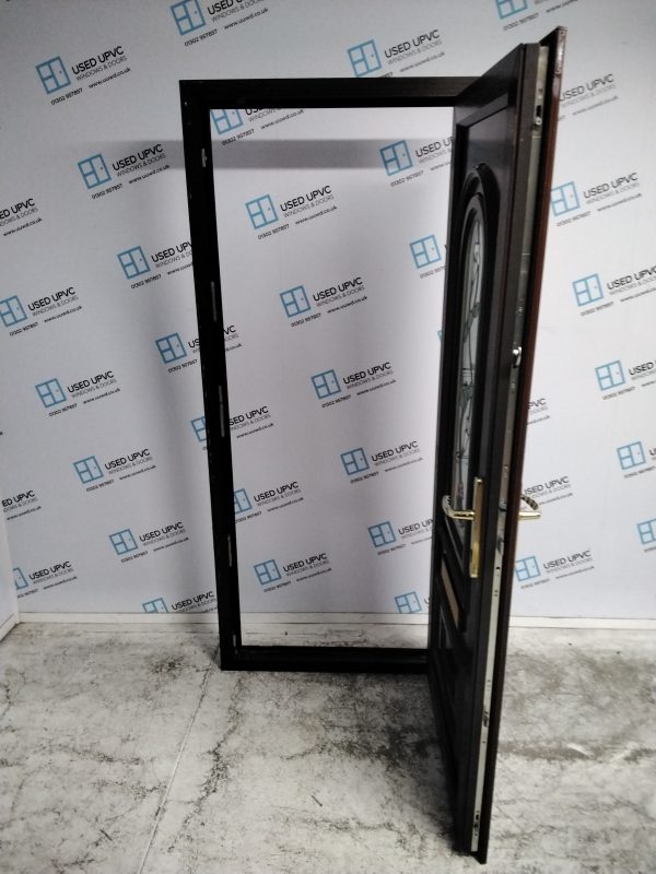 Used Woodgrain Upvc Front Door 850mm x 1970mm 0191 - Image 3