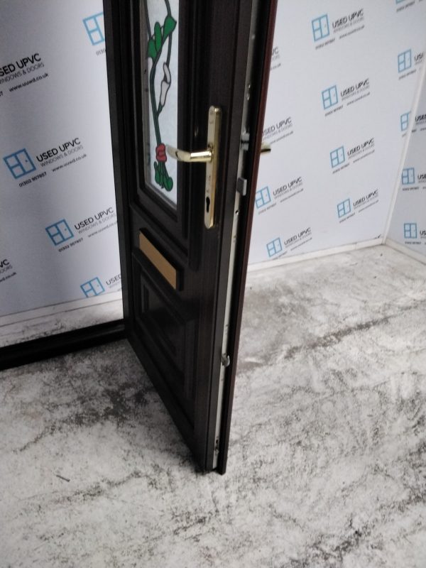 Used Woodgrain Upvc Front Door 850mm x 1970mm 0191 - Image 5