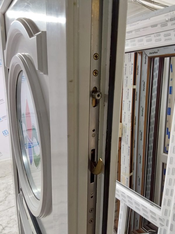 Used White Upvc Front Door And Toplight 850mm x 2420mm 0213 - Image 4
