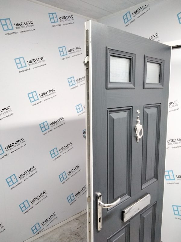 Used Anthracite Grey Composite Front Door 915mm x 1950mm 0218 - Image 4