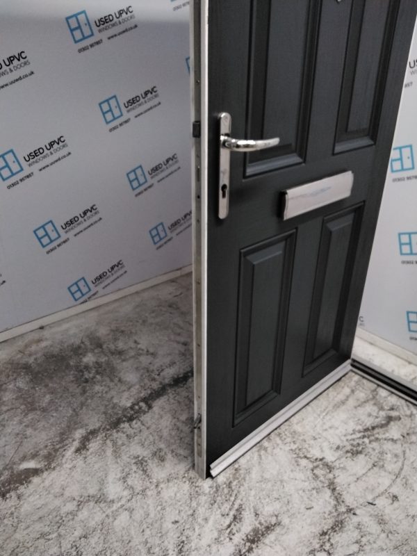 Used Anthracite Grey Composite Front Door 915mm x 1950mm 0218 - Image 5