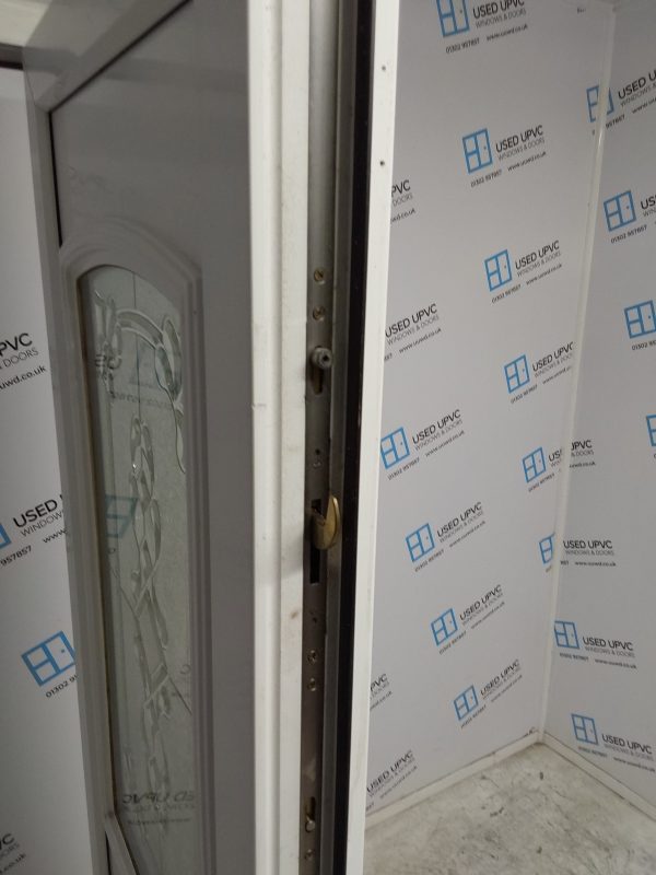 Used White Upvc Front Door 865mm x 2055mm 0239 - Image 4