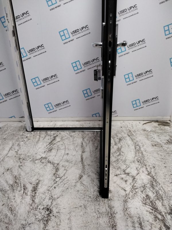Brand New Anthracite Grey Composite Front Door 945mm x 2060mm ND09 - Image 5