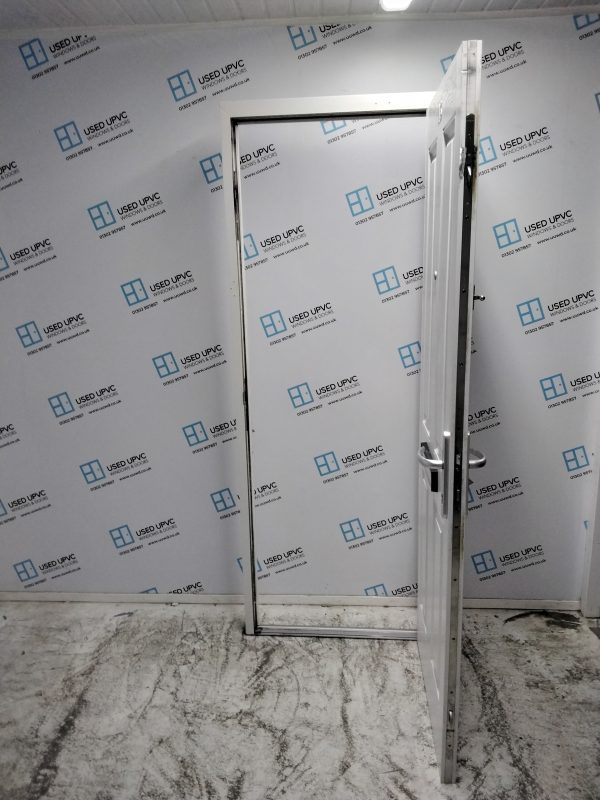 Used White Composite Front Door 805mm x 2085mm 0204 - Image 3