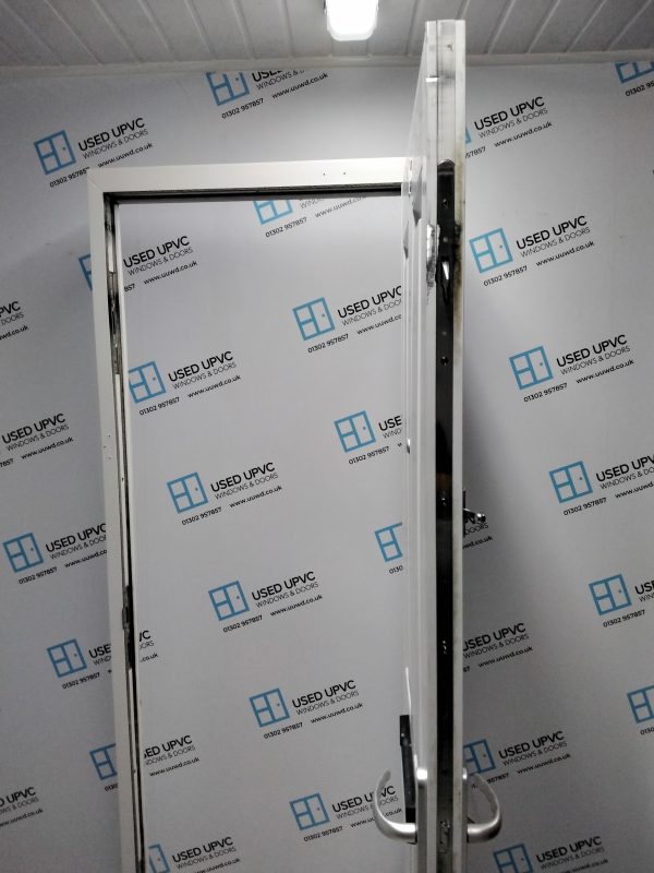 Used White Composite Front Door 805mm x 2085mm 0204 - Image 4